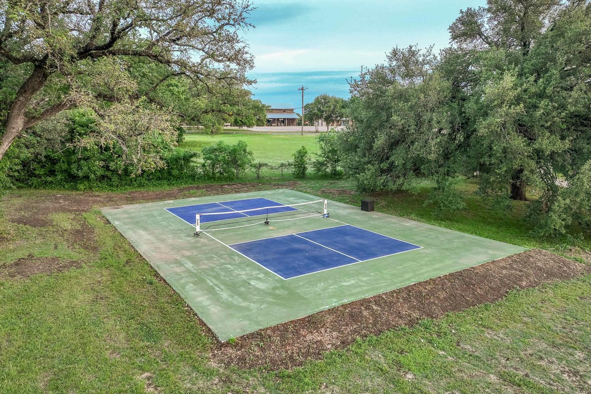Container Home With Rooftop Views And Pickleball-Pecan Grove Bellmead ภายนอก รูปภาพ
