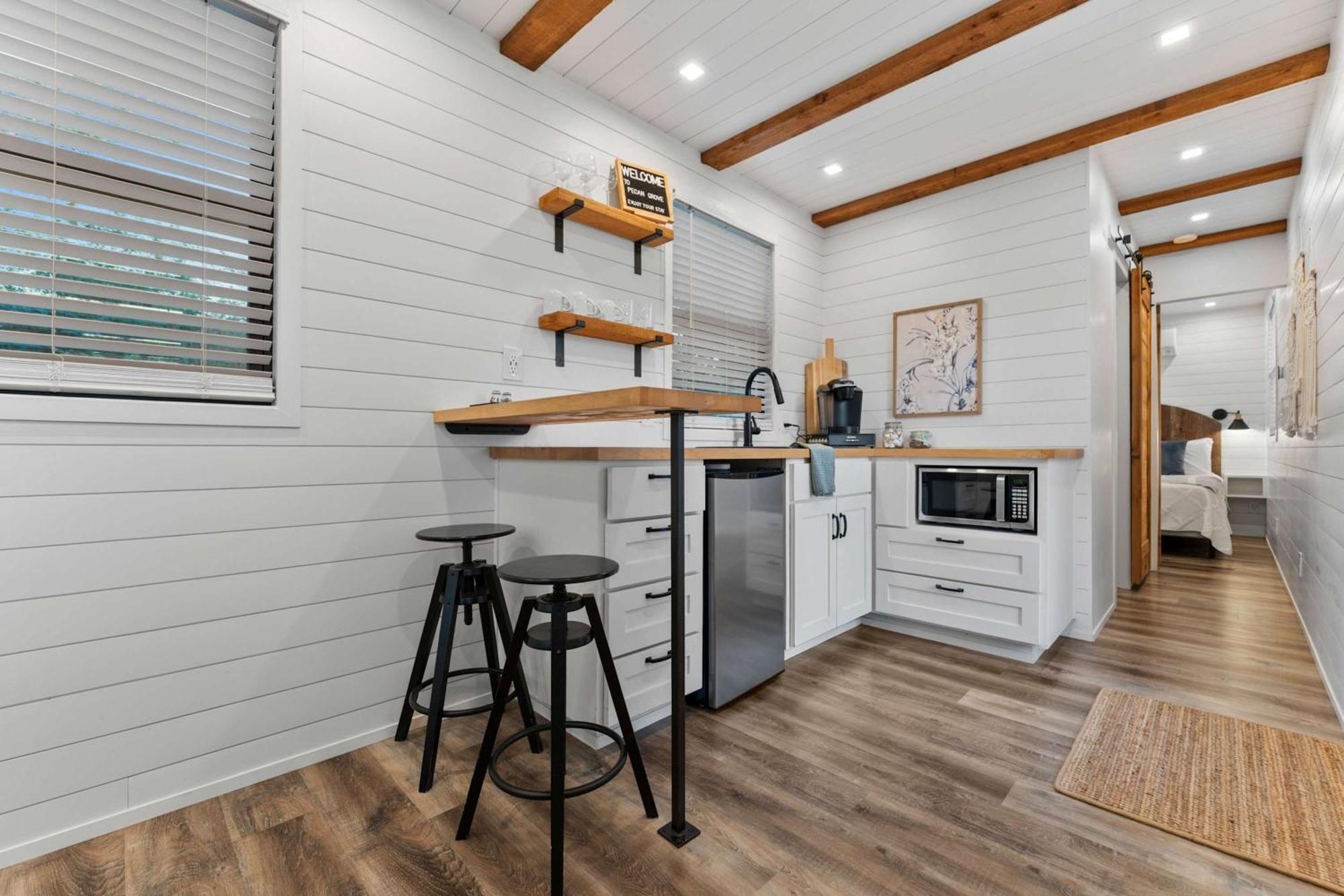 Container Home With Rooftop Views And Pickleball-Pecan Grove Bellmead ภายนอก รูปภาพ